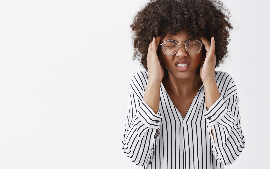Dores de cabeça: conheça os quatro tipos da doença